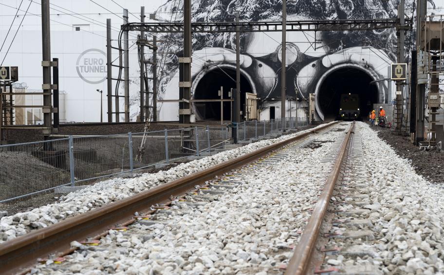 Eiffage Rail : opération inédite sur le site d’Eurotunnel