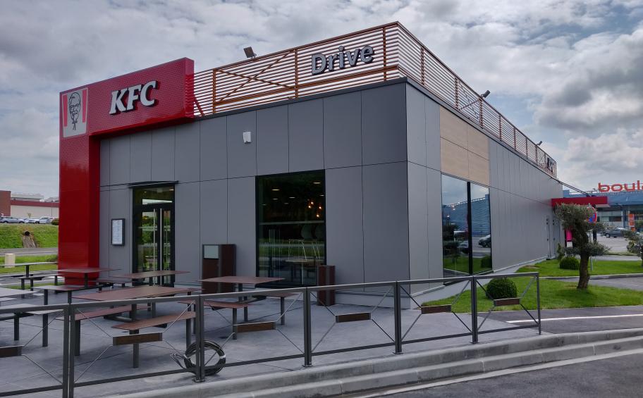 Clévia takes part in building a KFC restaurant in Cambrai,  in northern France