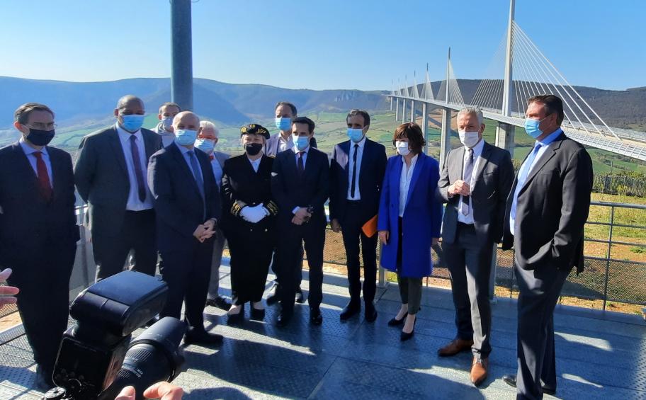 Minister of State visits the Millau viaduct