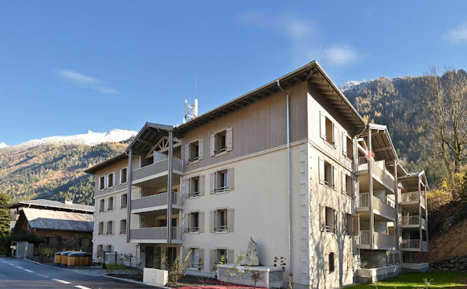 À Chamonix, Eiffage Immobilier livre « White Pearl », des appartements haut de gamme, qui côtoient les sommets enneigés des Alpes