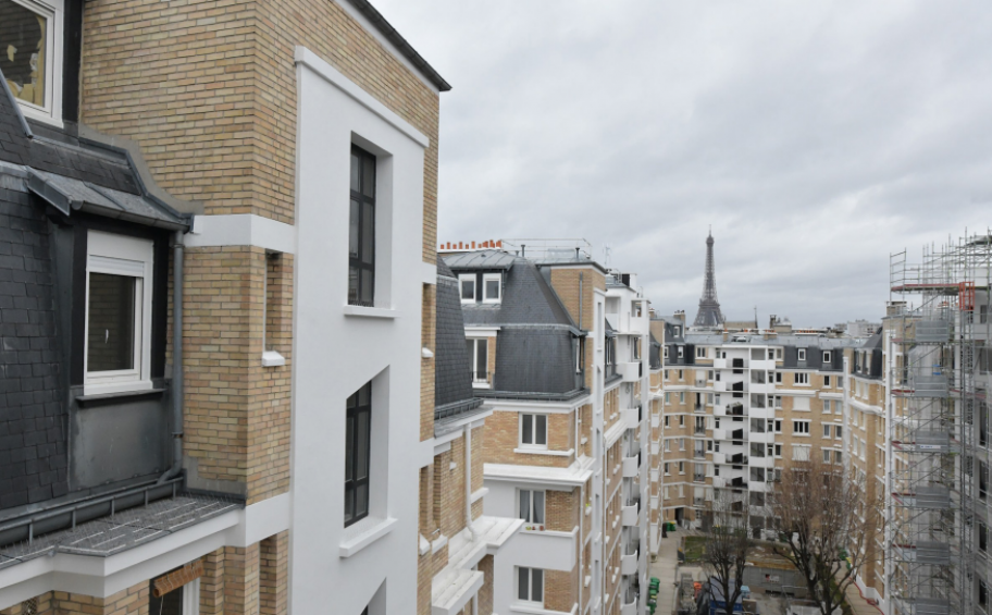 Réhabilitation en site occupé de la résidence Art Déco Saint-Lambert à Paris, orchestrée par Eiffage Construction (15e)