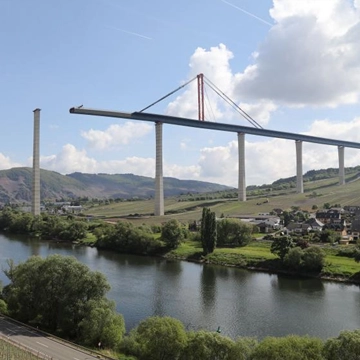 Photo de la construction du Pont Hochmosel